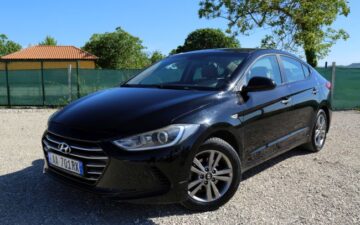 Hyundai Elantra 