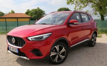 MG ZS 